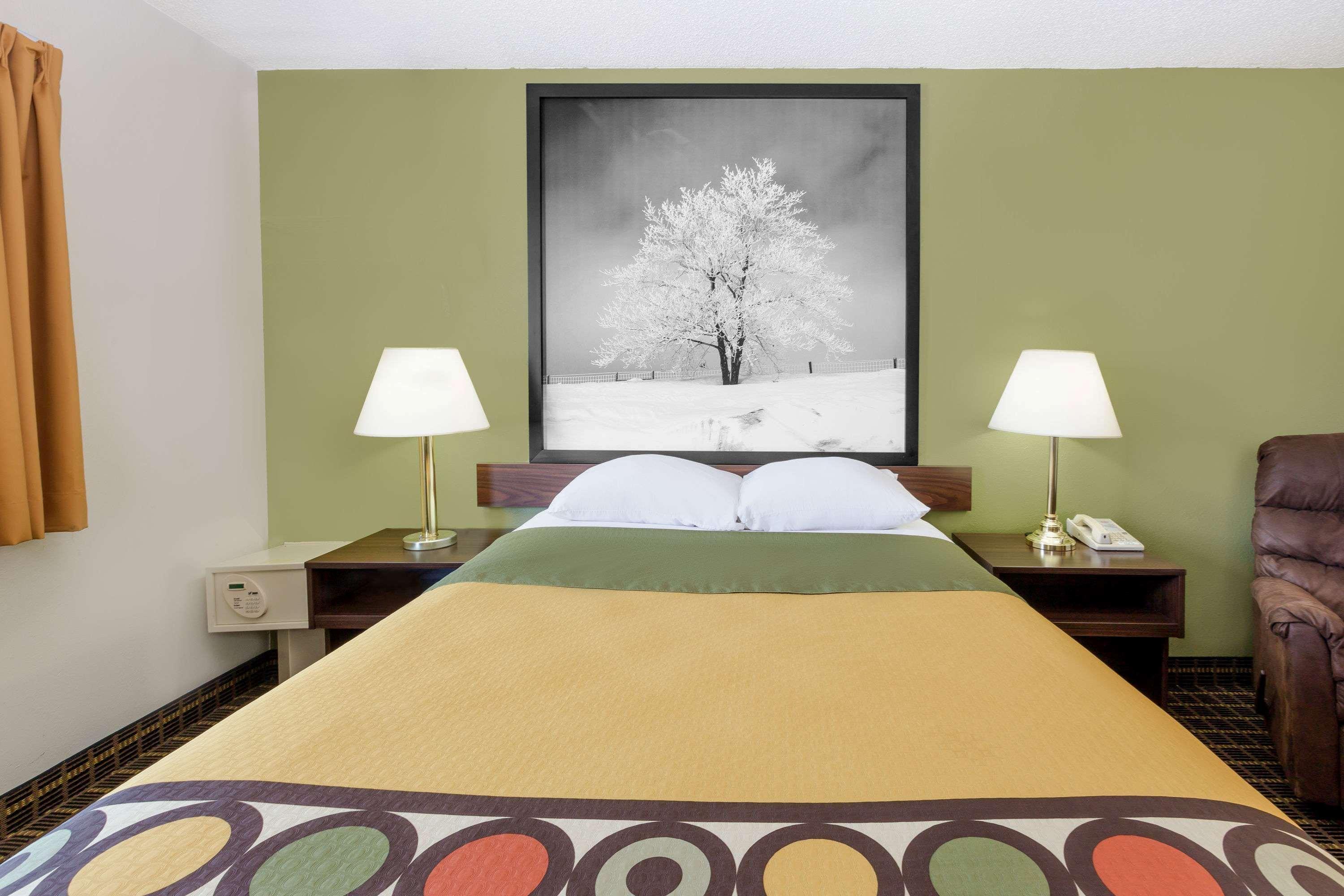 ซูเปอร์ 8 บาย วินด์แฮม นอร์ฟอล์ค Motel นอร์โฟล์ค ภายนอก รูปภาพ
