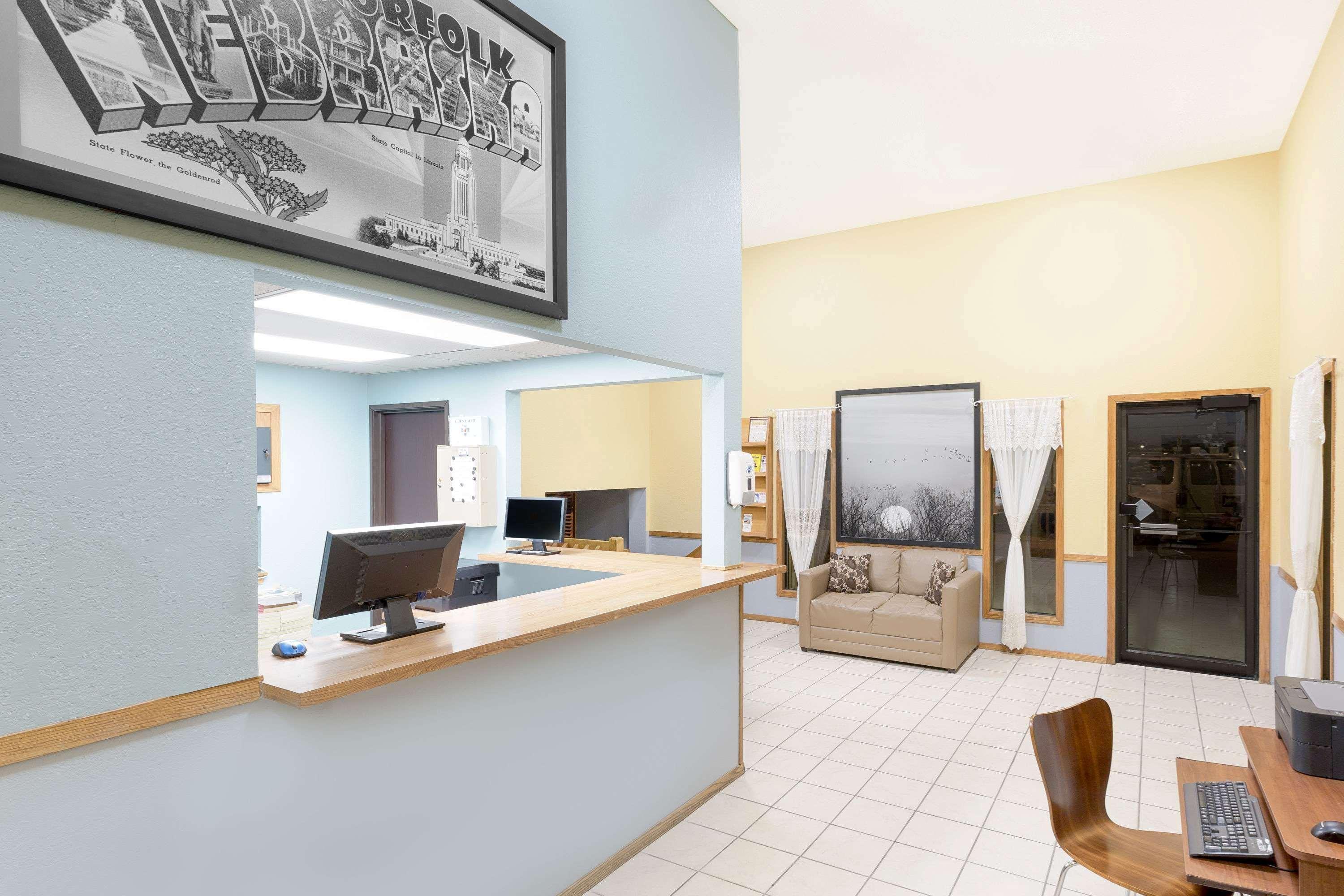 ซูเปอร์ 8 บาย วินด์แฮม นอร์ฟอล์ค Motel นอร์โฟล์ค ภายนอก รูปภาพ