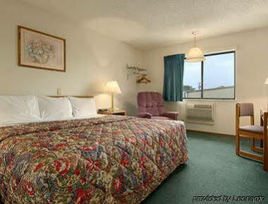 ซูเปอร์ 8 บาย วินด์แฮม นอร์ฟอล์ค Motel นอร์โฟล์ค ภายนอก รูปภาพ